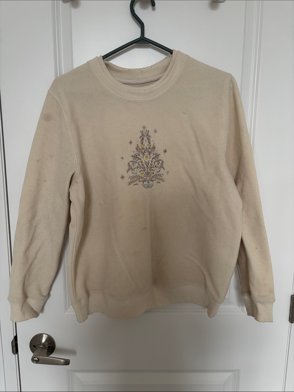 Cream Women’s Crewneck Sweater with Embroidered Tree